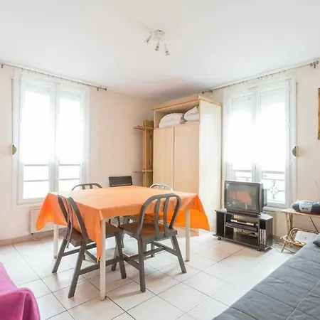 Apartment 2 Pieces Calme Et Central, 10eme *